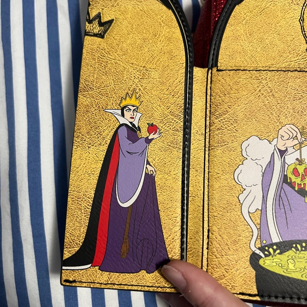 Nwot Danielle Nicole Snow White/Evil Queen Crossb… - image 5